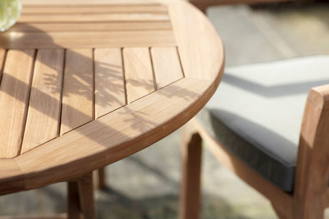 Bramblecrest Richmond Teak 110cm 4 Seater with Parasol & Base