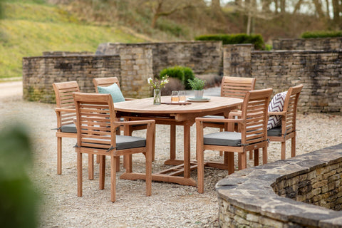 Bramblecrest Richmond Teak 240cm x 110 cm Extending Table 8 Seater with Parasol & Base