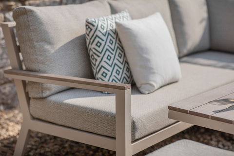 Bramblecrest Zurich Square Corner Set