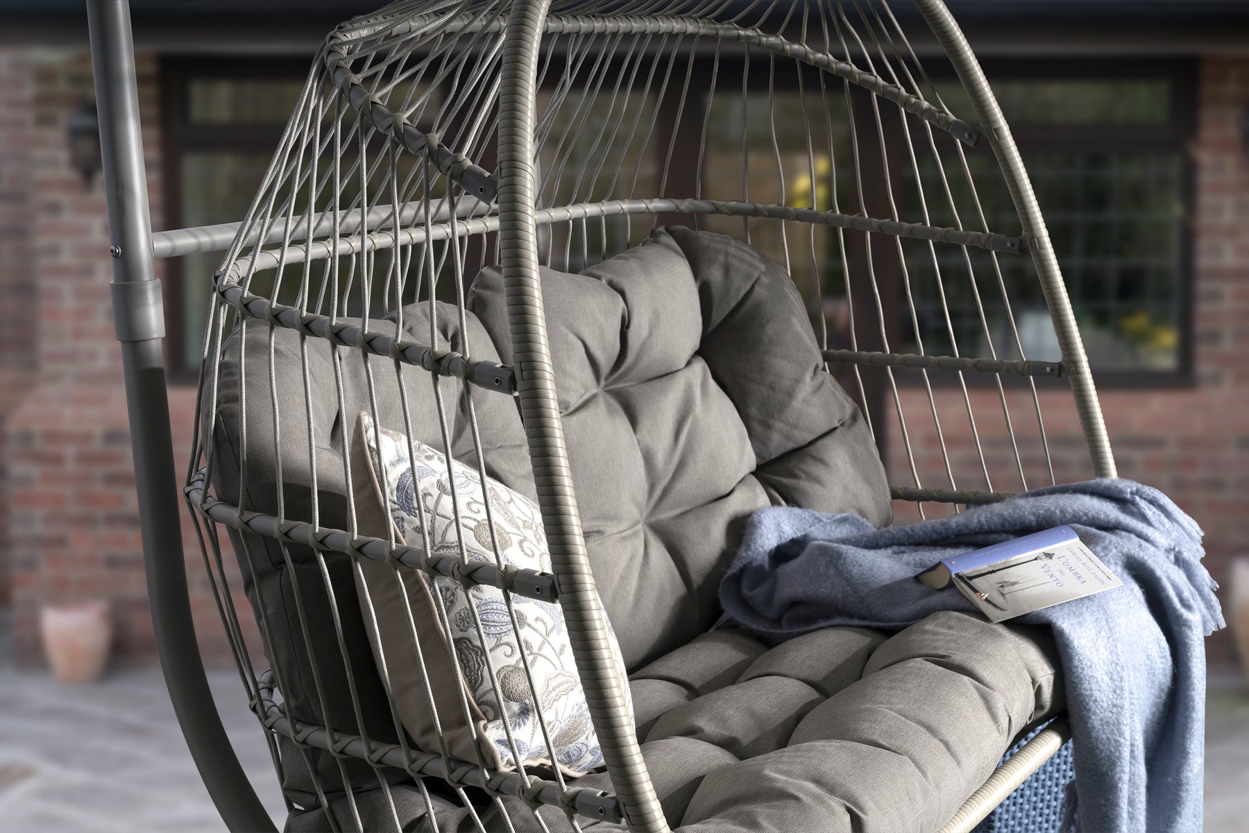 Eleanor double egg chair Clearance