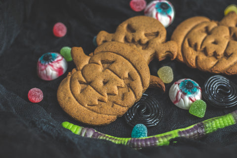 Spooky Cupcake & Biscuit Decorating 🎃